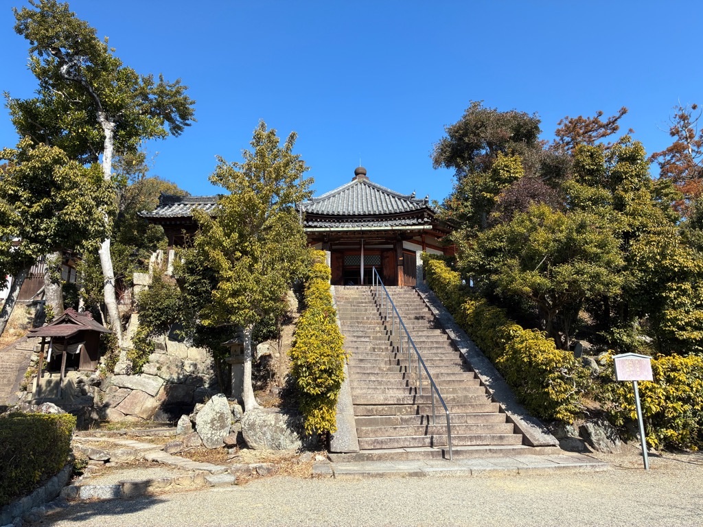 法隆寺 国宝 西円堂のある丘