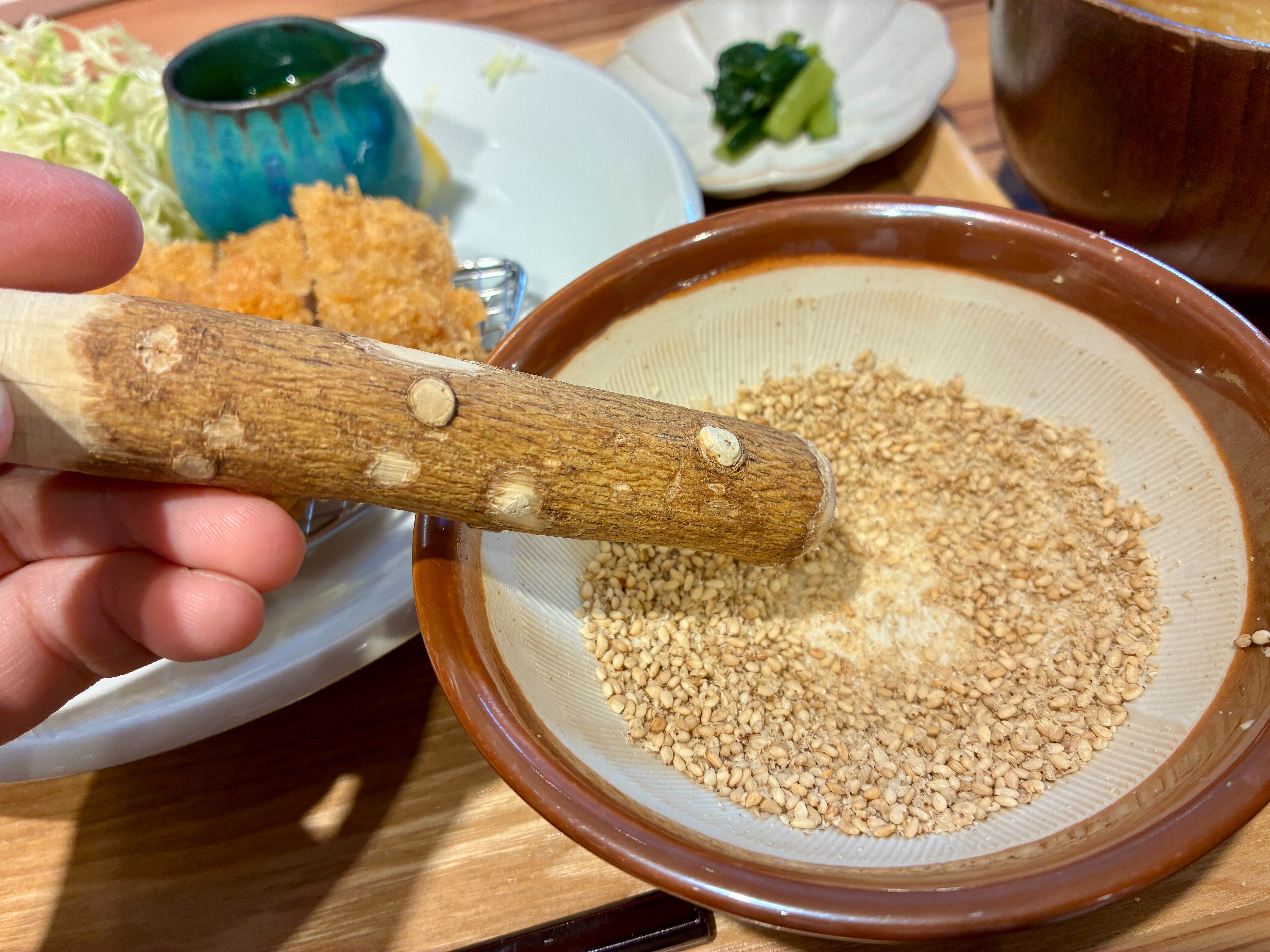 道の駅 八千穂高原 BISTRO 8 とんかつ定食 すりごま