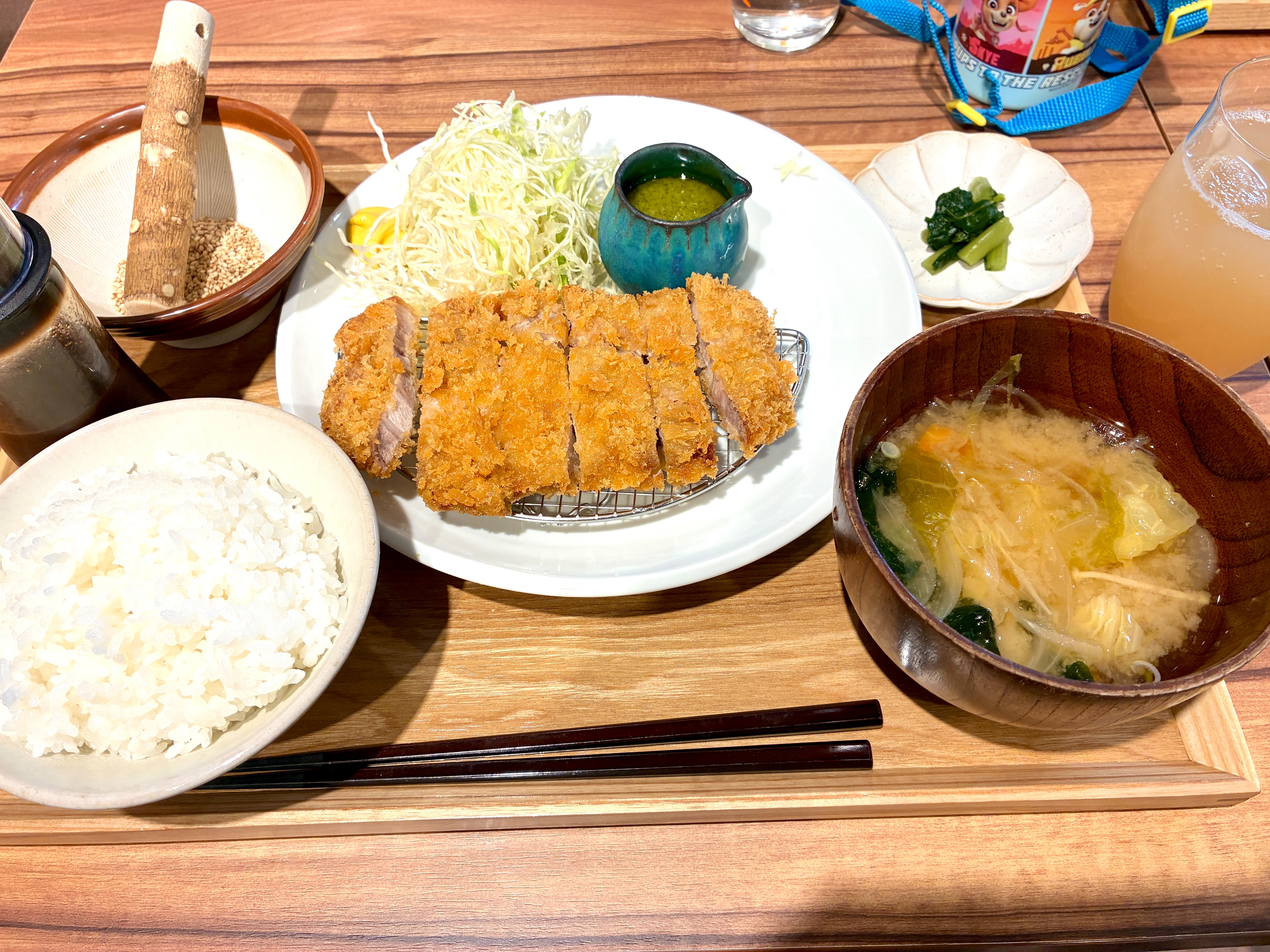 道の駅 八千穂高原 BISTRO 8 とんかつ定食