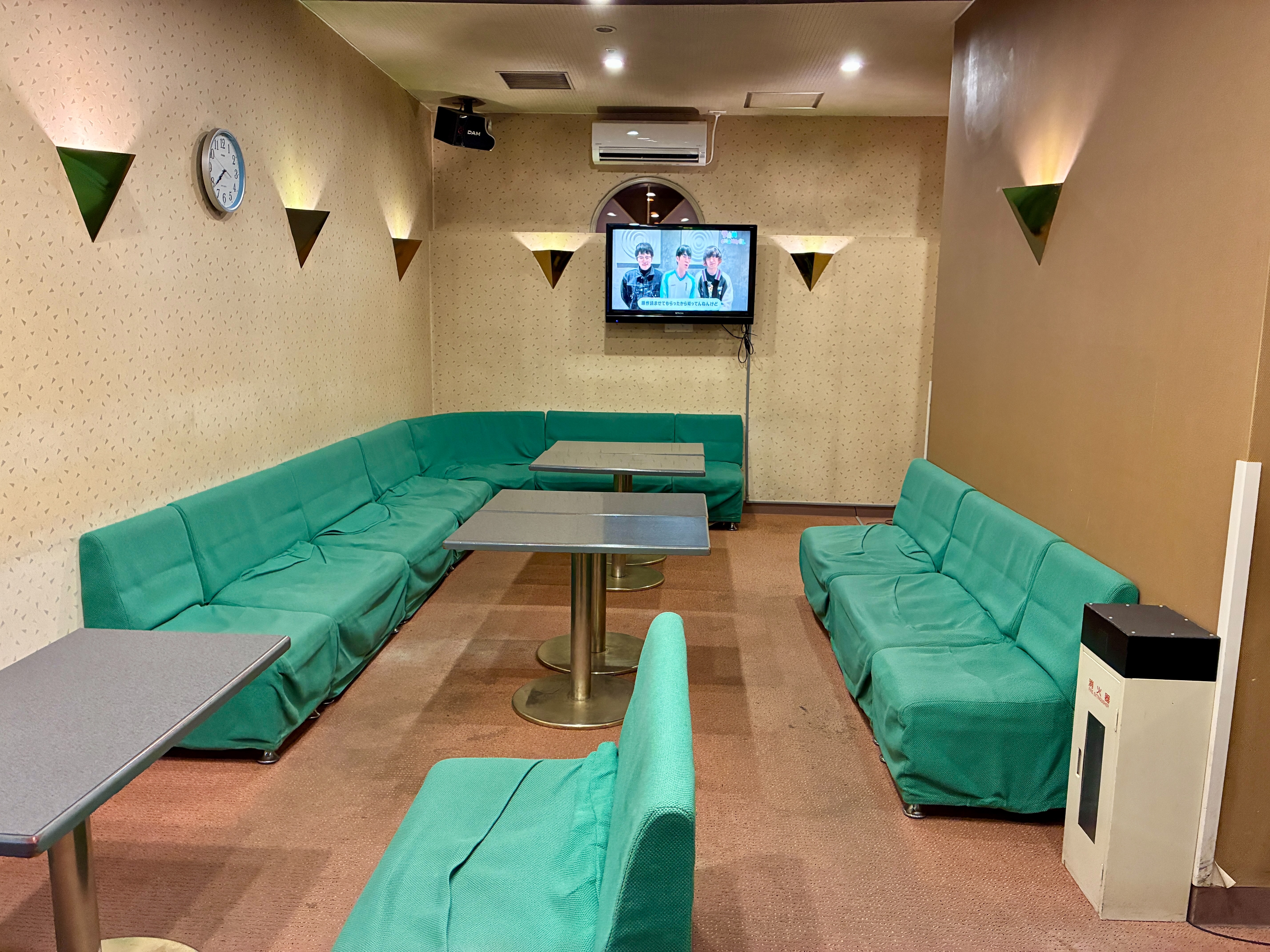 小諸グランドキャッスルホテル 無料カラオケ 元bar