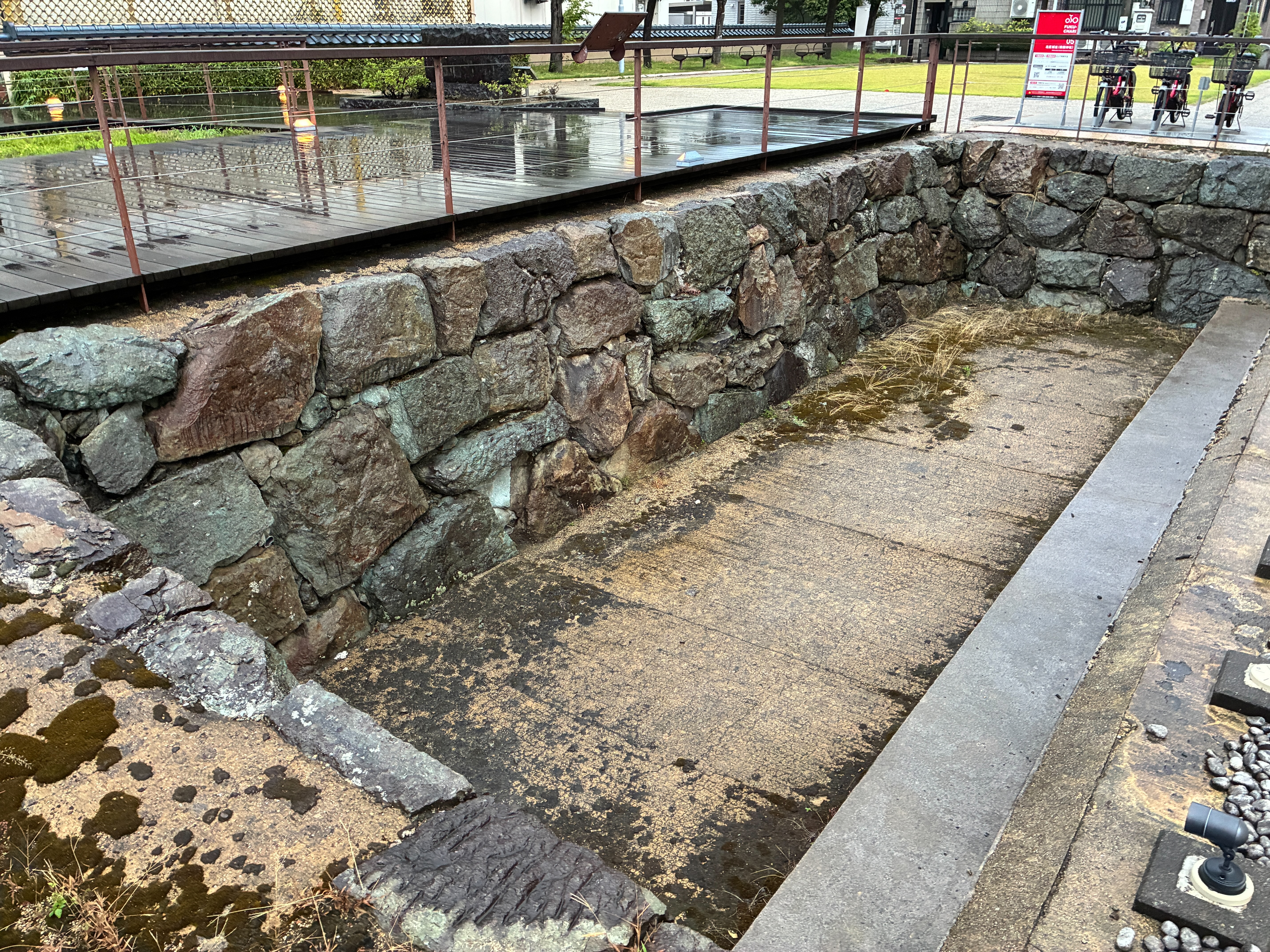 北ノ庄城跡 福井城日向門土居跡