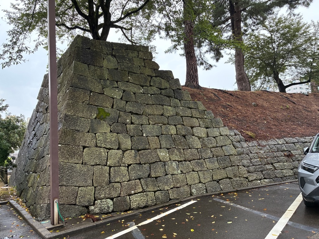 福井城本丸跡 艮櫓跡