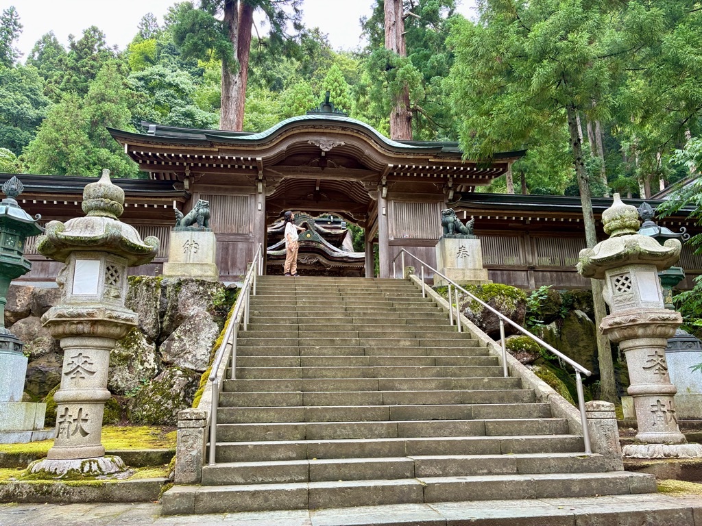 岡太神社・大瀧神社 神門
