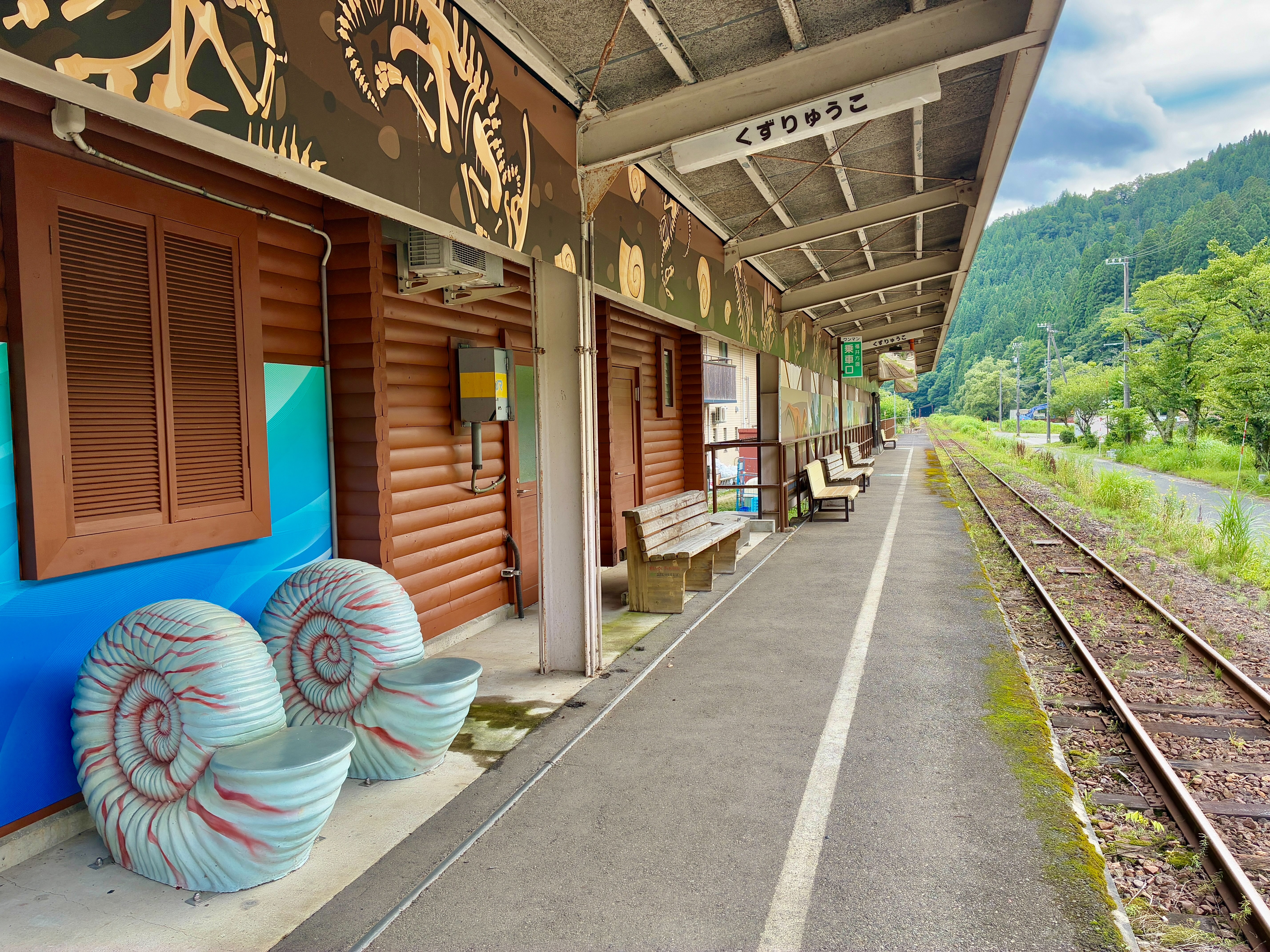 九頭竜湖駅 ホーム