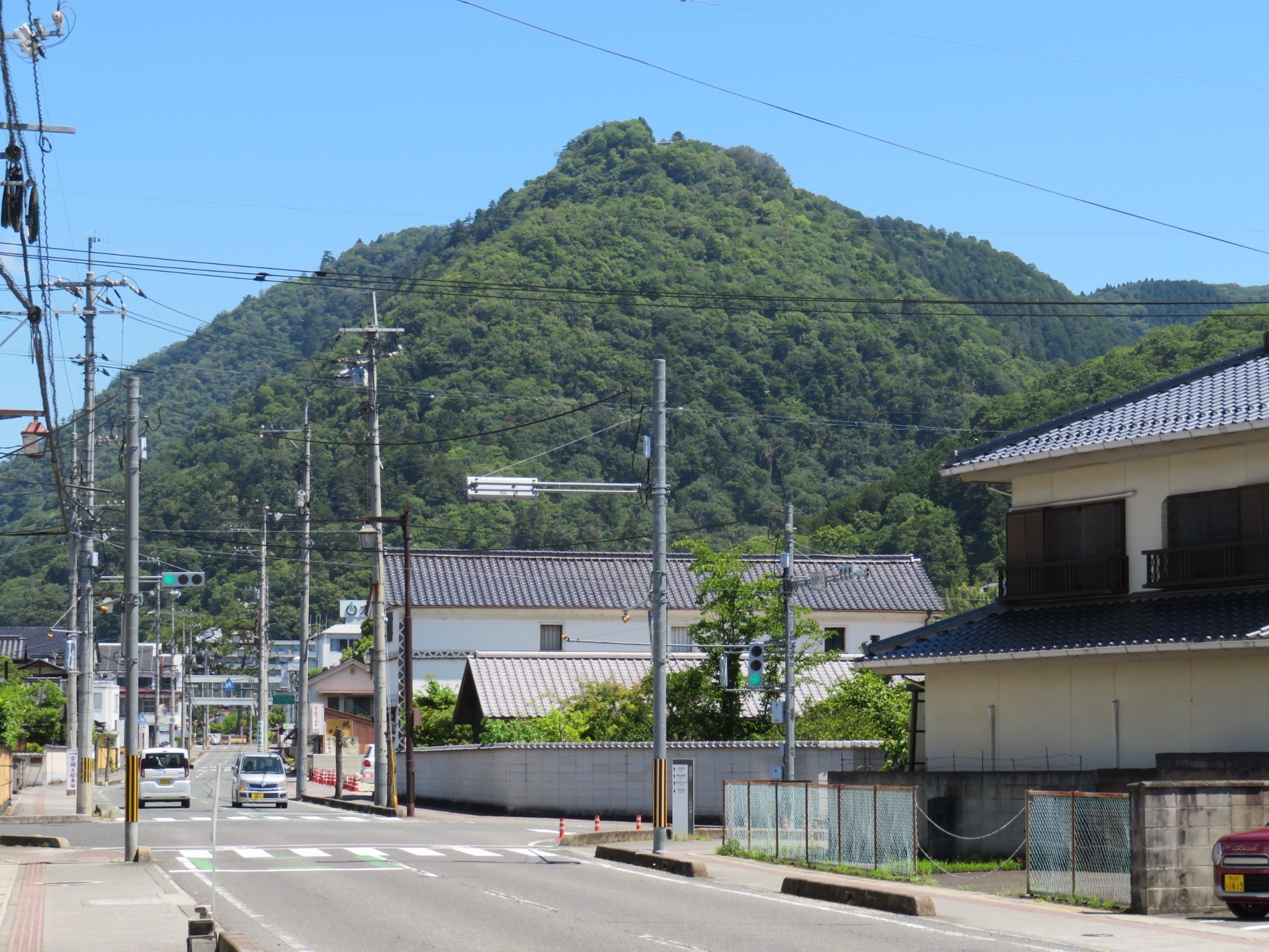 備中高梁 町から臥牛山を眺める