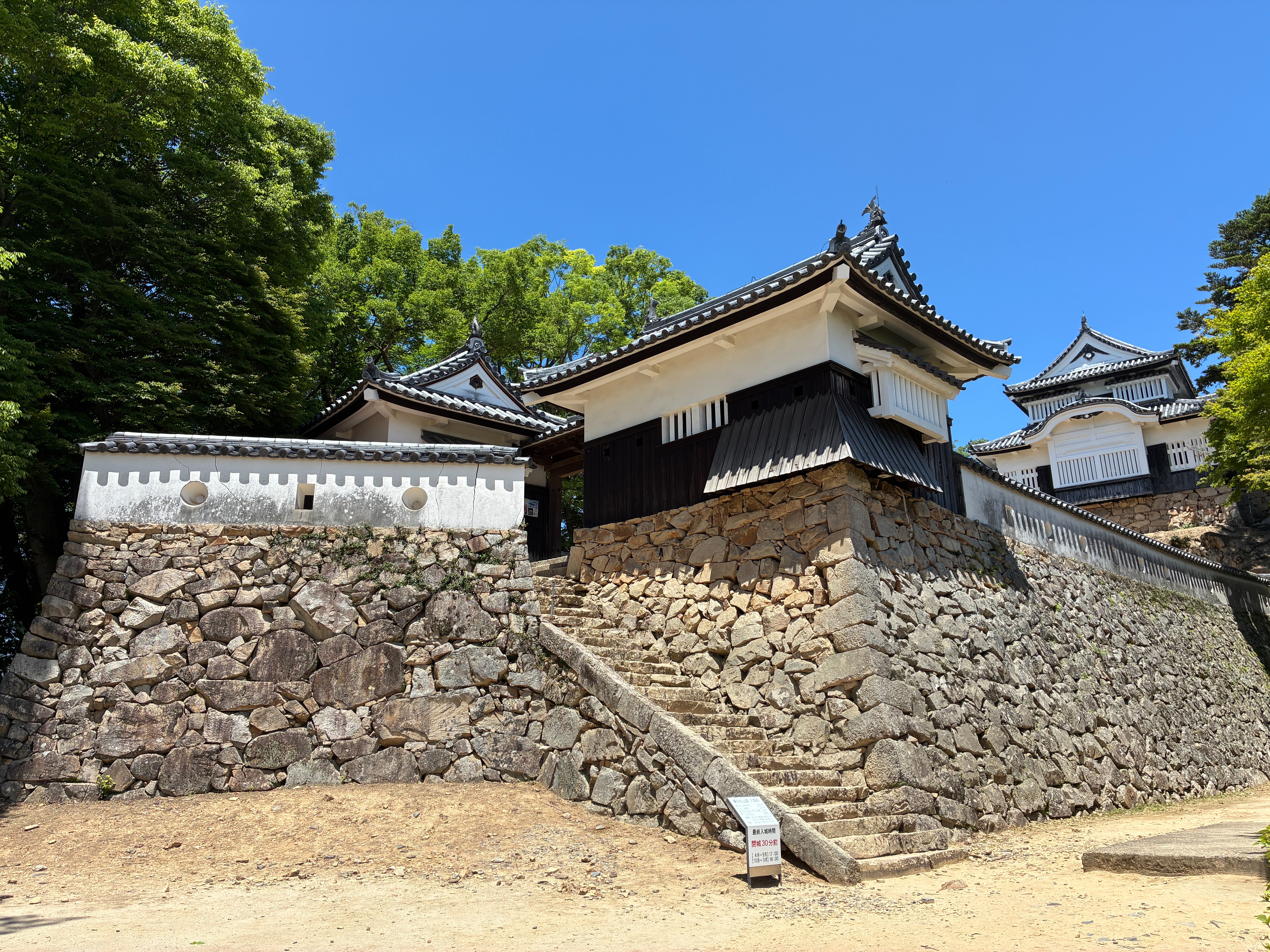 備中松山城 本丸へ