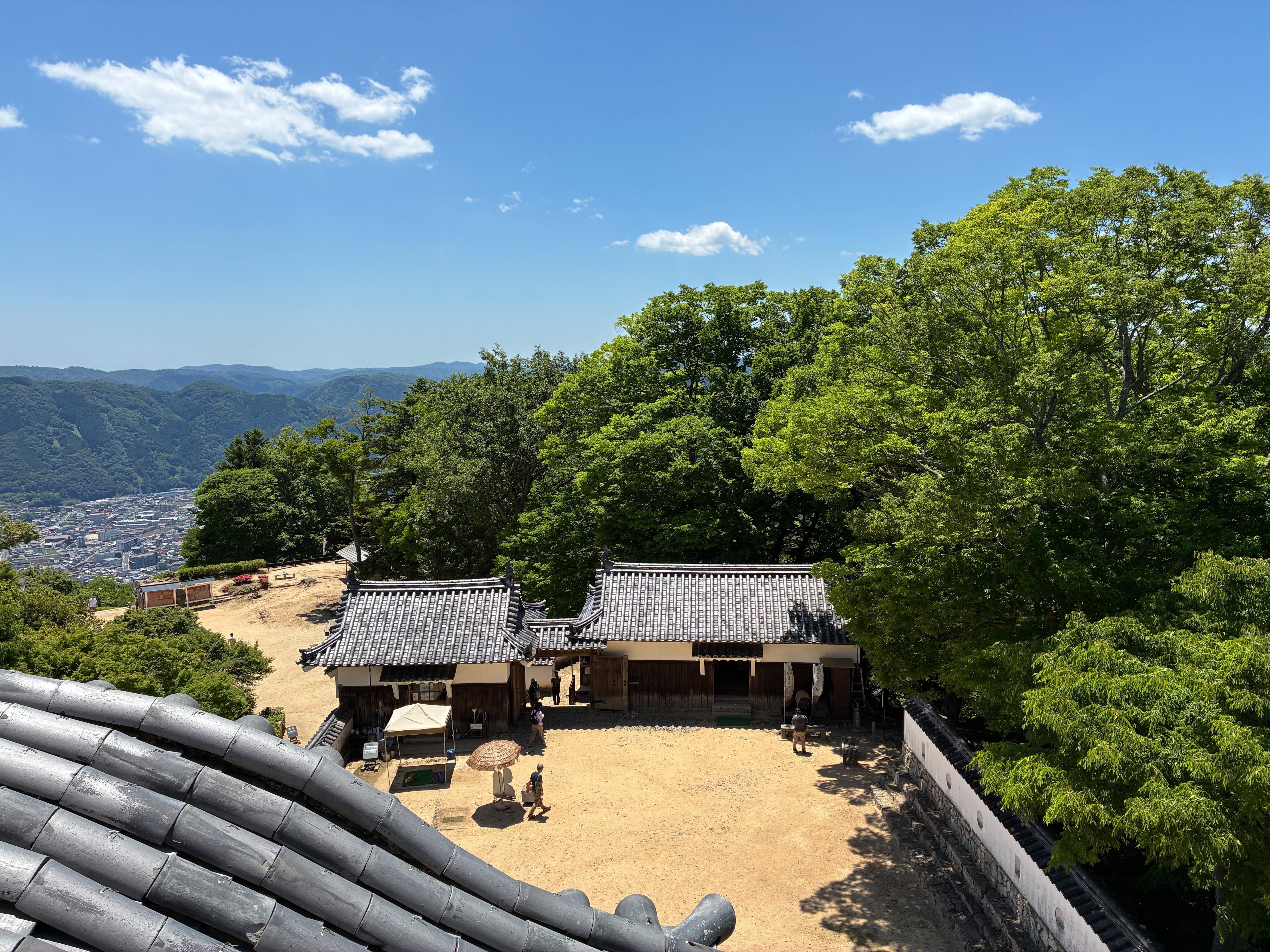 備中松山城天守から本丸方面