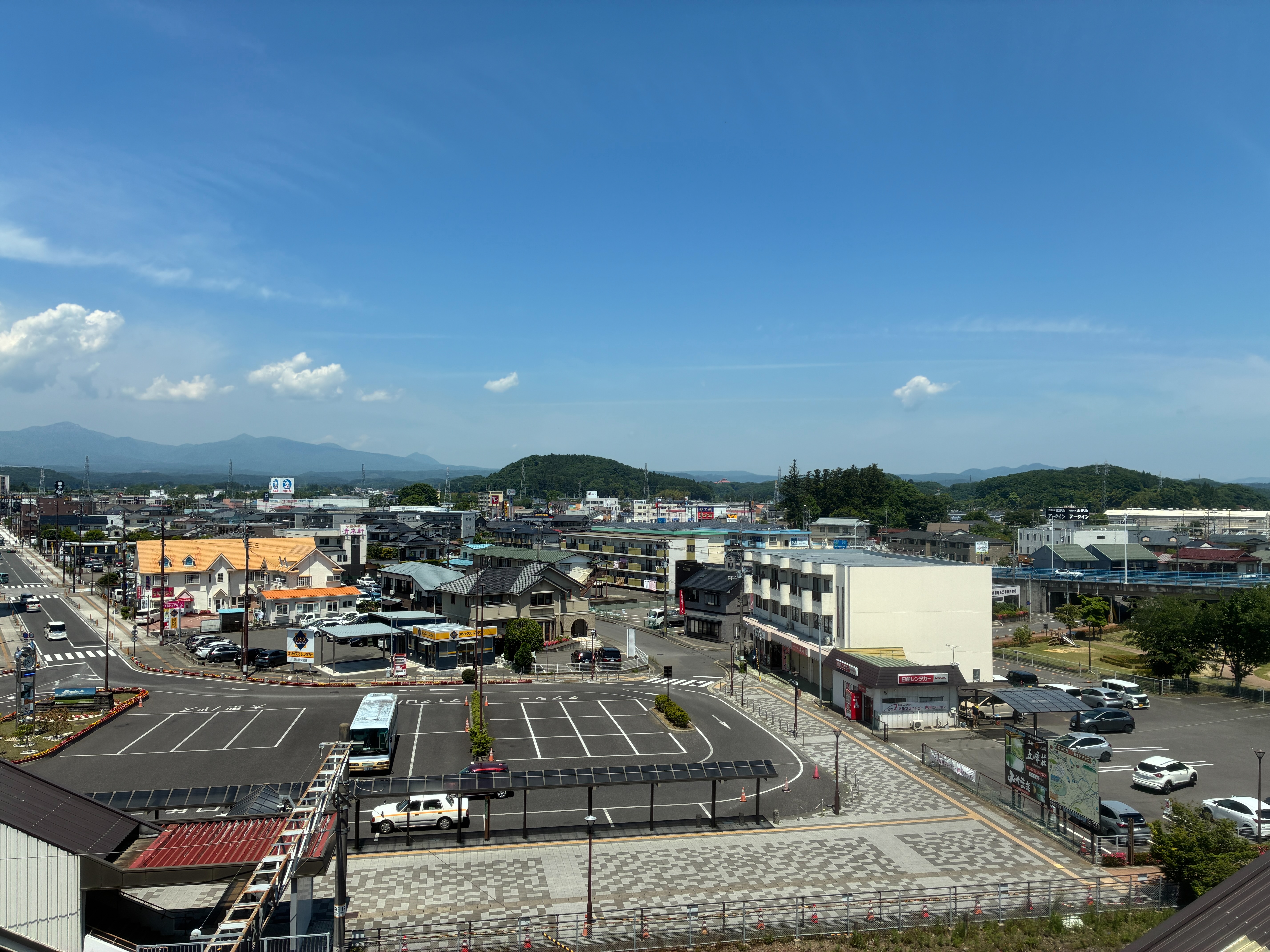 東北新幹線 新白河駅 高原出口（西口）の眺望