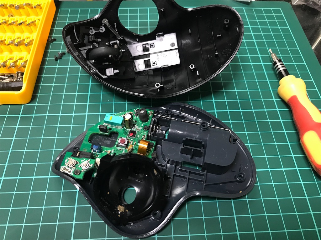 エレコム製トラックボールhugeのチャタリング修理とギシギシ改善方法 日本霜降社