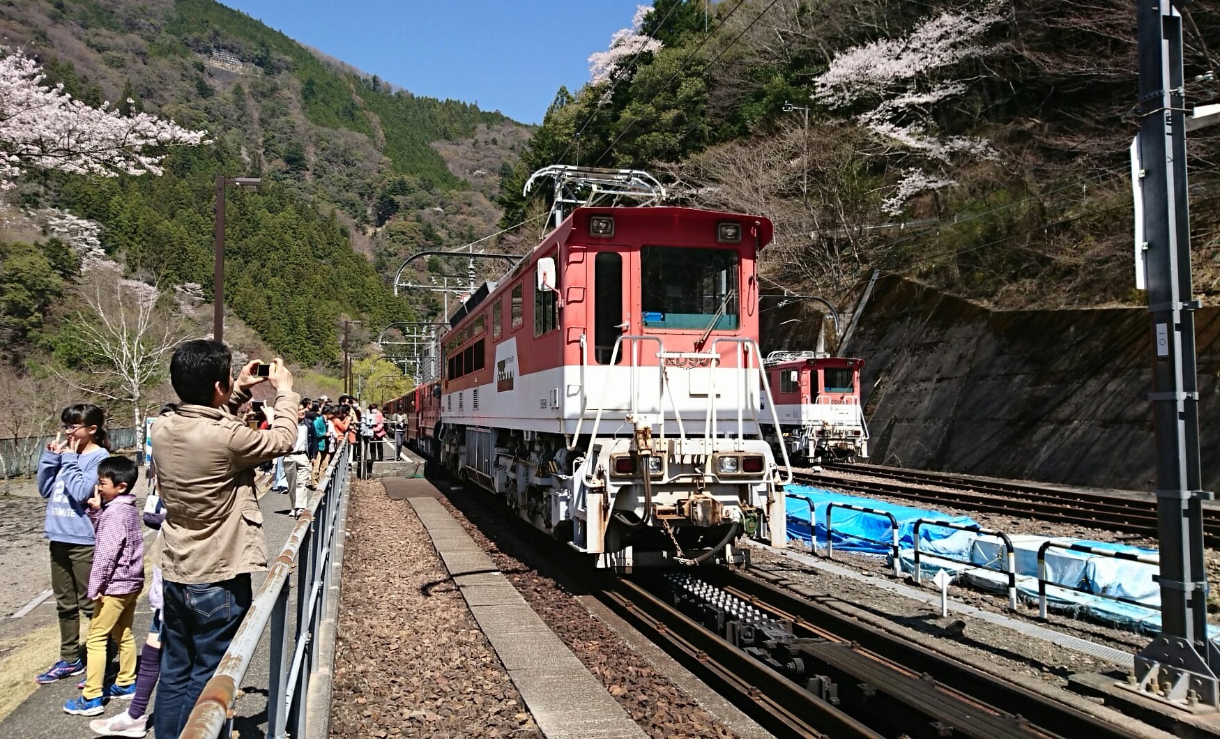 2018.3.28 井川線 (38) アプトいちしろ - 井川いき列車 1750-1060
