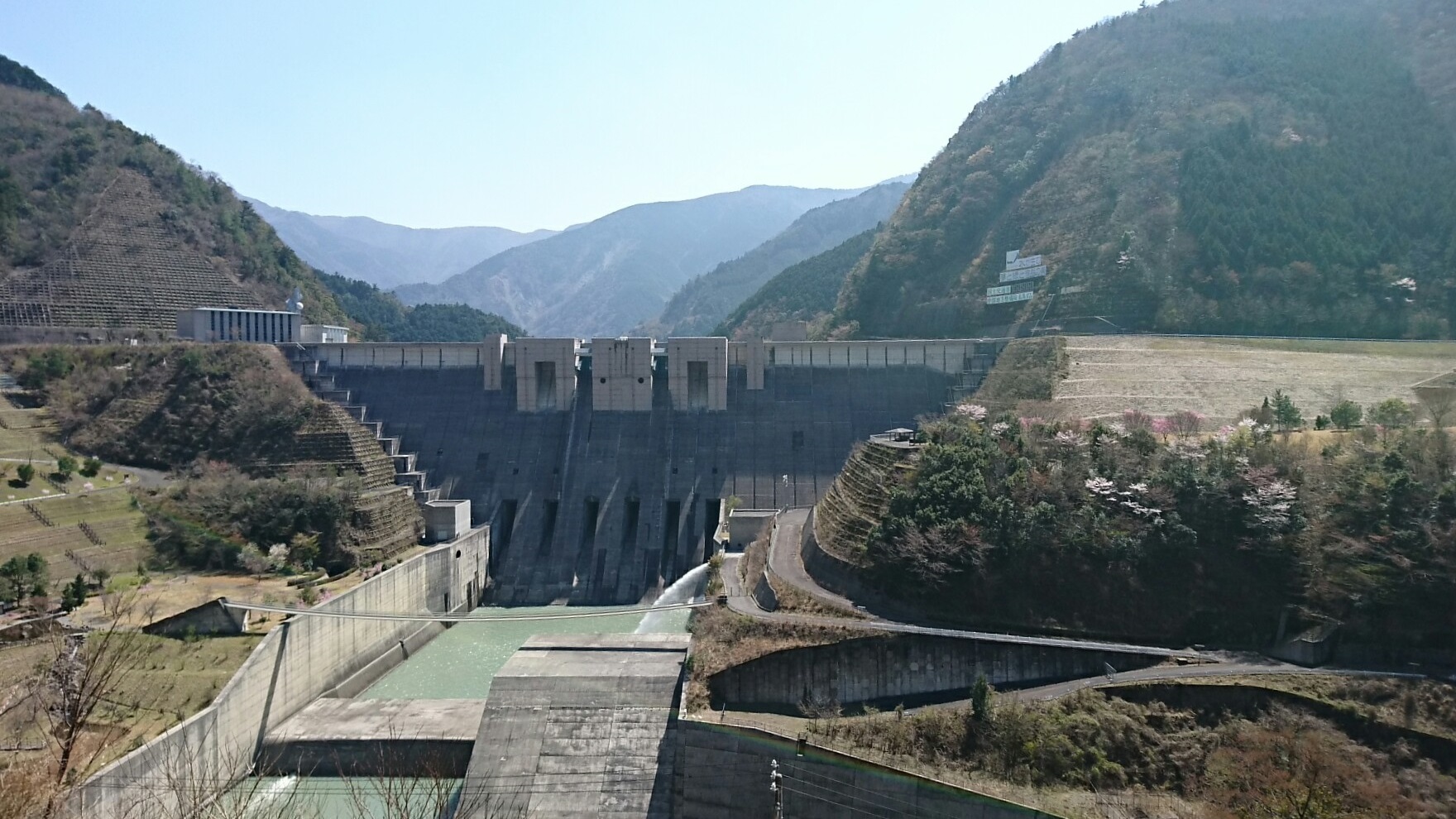 2018.3.28 井川線 (49) 井川いき列車 - アプトいちしろ-長島ダム間(長島ダム) 1760-990