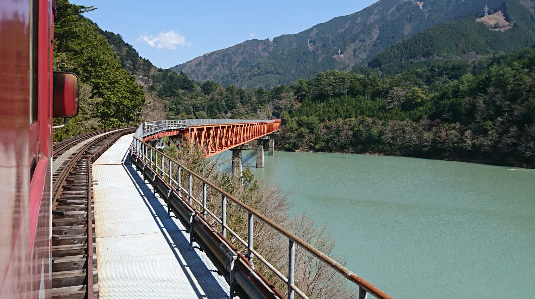 2018.3.28 井川線 (64) 井川いき列車 - ひらんだ-奥大井湖上間(レインボーブリッジ) 1770-990