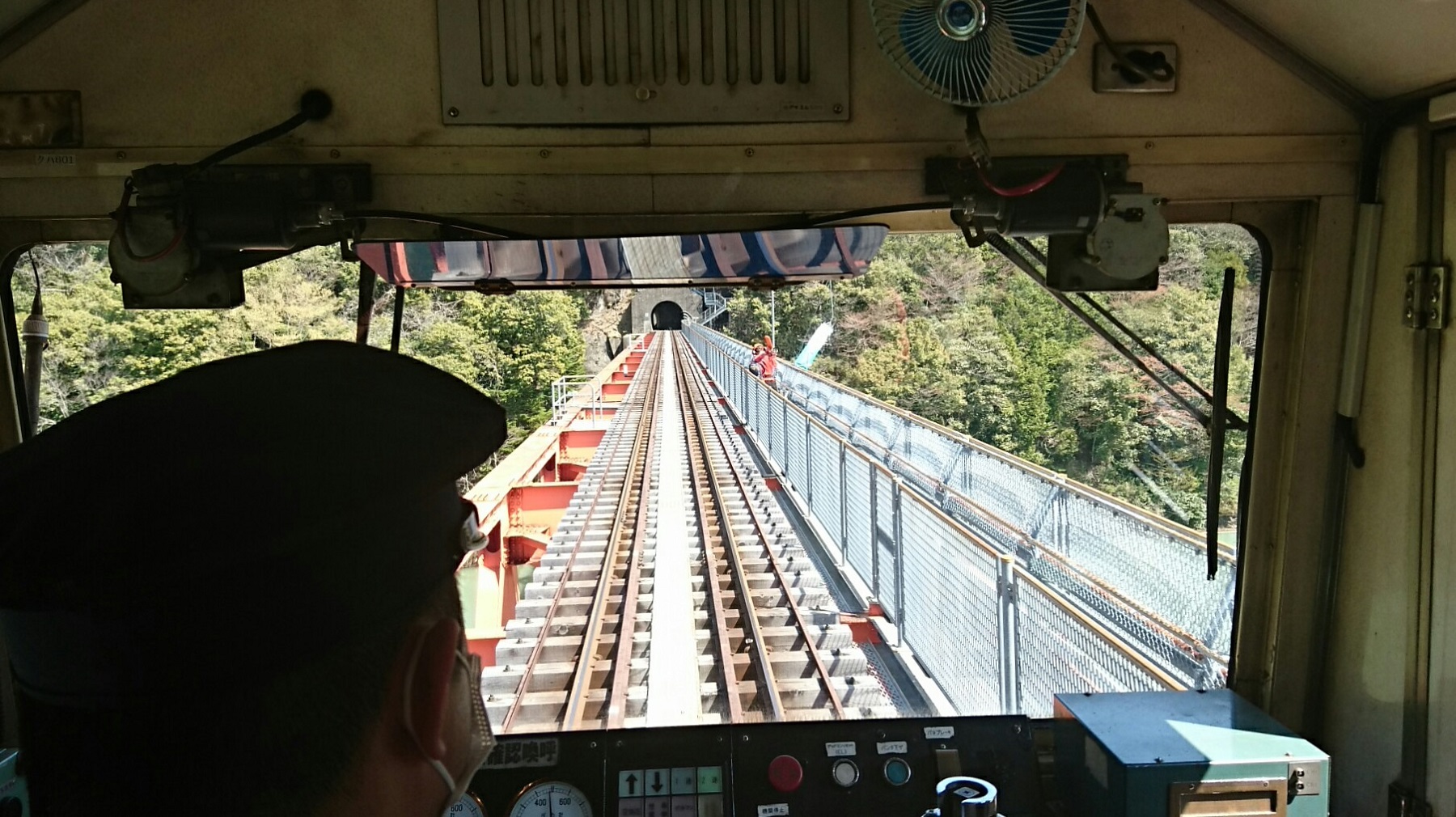 2018.3.28 井川線 (70) 井川いき列車 - 奥大井湖上-接岨峡温泉間 1800-1010