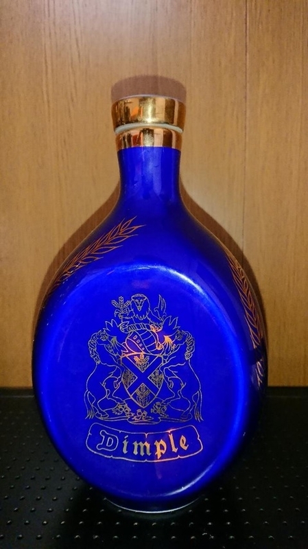 ウィスキー（42）ディンプル12年デカンター（青陶器ボトル