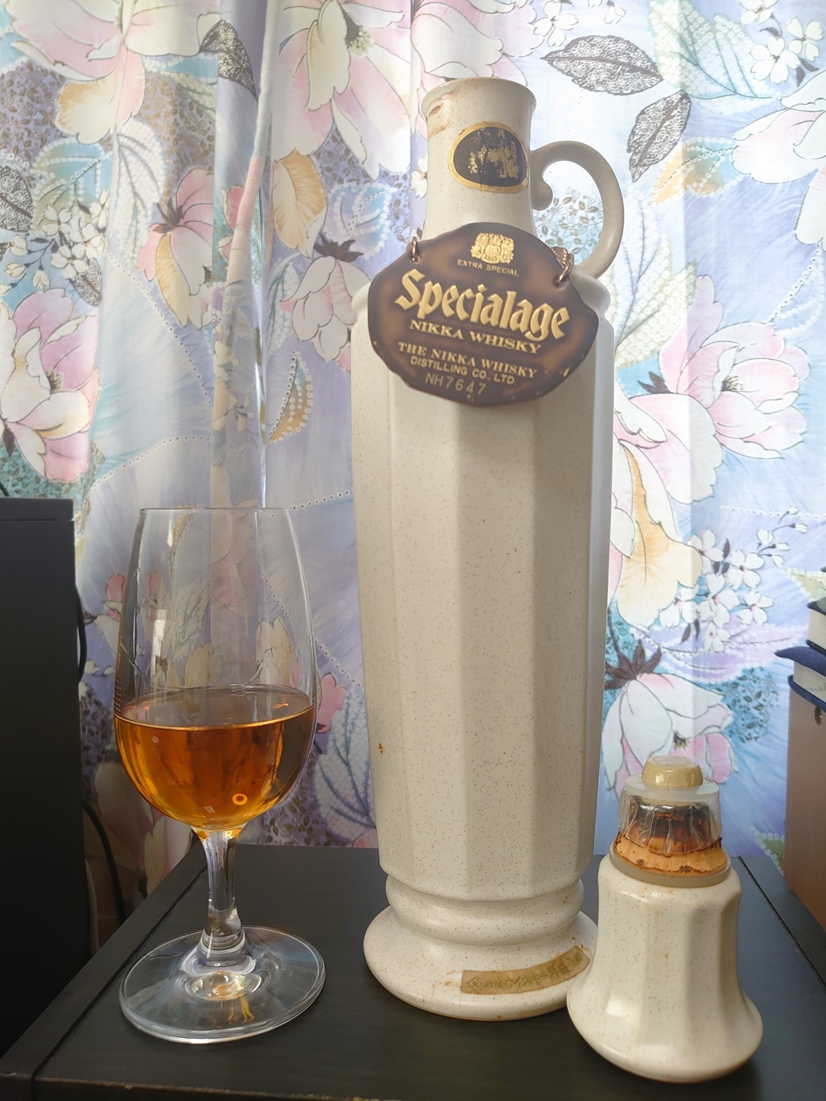 にゃん吉と楽しむニッカ スペシャルエイジ - 紬とウィスキー