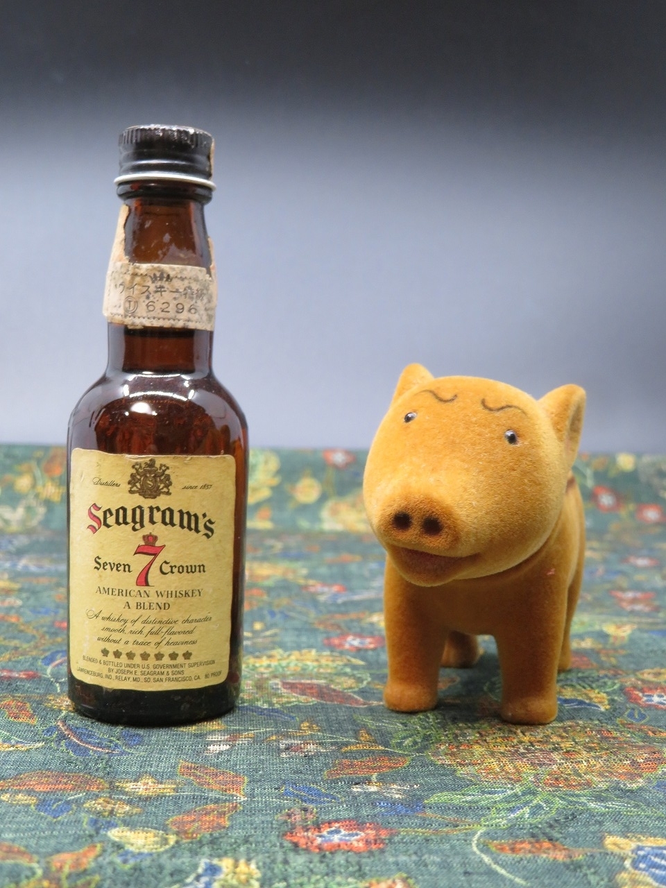 seagram's シーグラム セブンクラウン ノベルティー ビンテージ 激レア ウイスキー（788）シーグラムセブンクラウン 特級表示 - 紬と