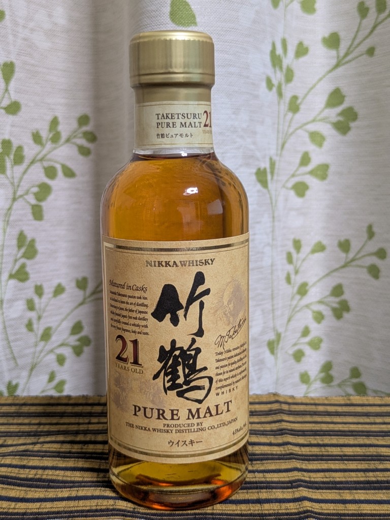 669［未開栓］竹鶴 21年 ピュアモルト 旧ラベル 角瓶 竹鶴21年レビュー｜180mLの購入価格・構成原酒・歴代ボトルと