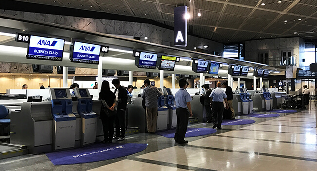 成田空港anaビジネスクラスチェックインカウンター