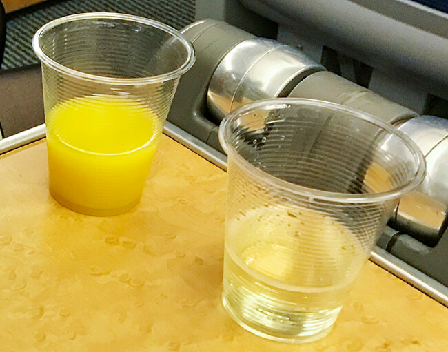 オレンジジュースとスパークリングワイン