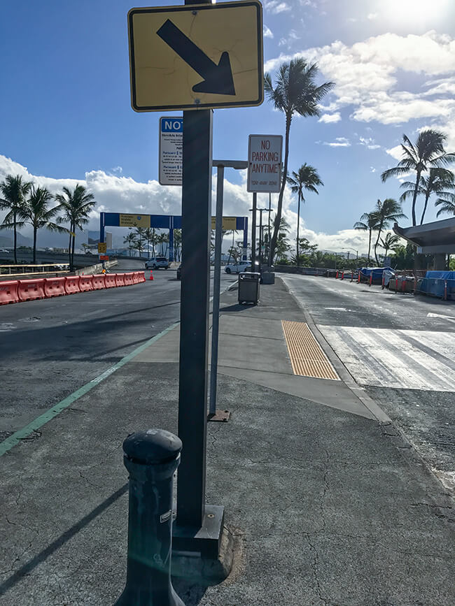 ホノルル国際空港の喫煙場所