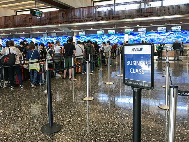 ホノルル国際空港ANAチェックインカウンター