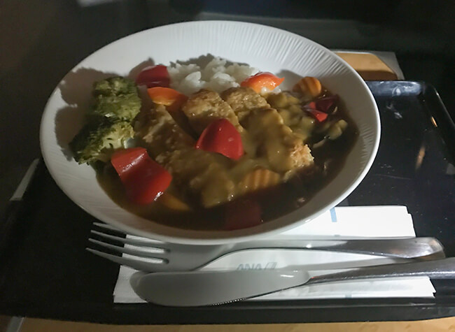 機内食カツカレー