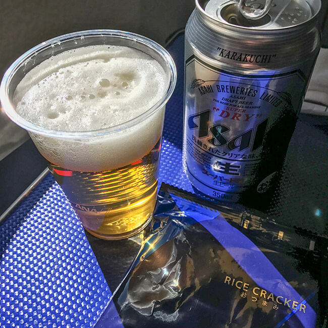 プレミアムクラスでビール