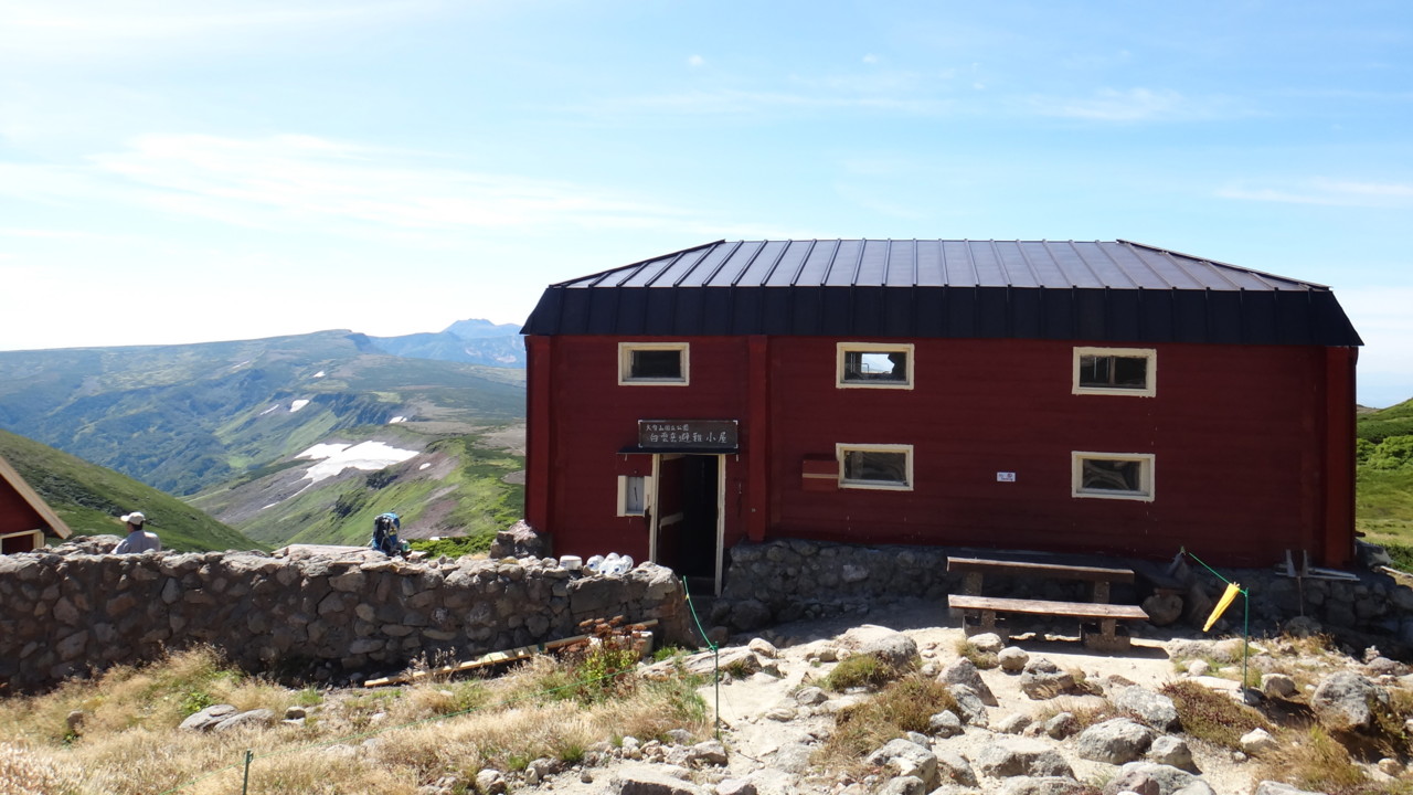  白雲岳避難小屋