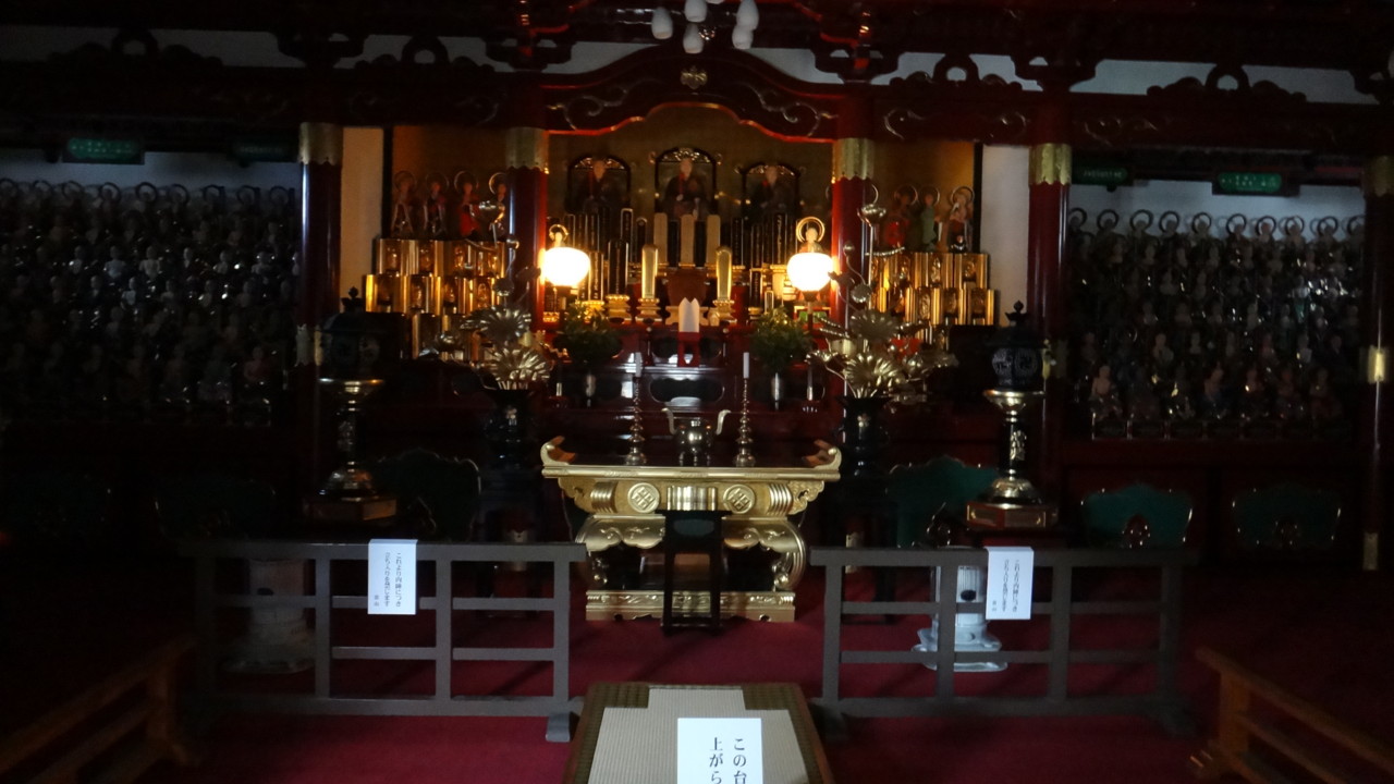  開山堂内部