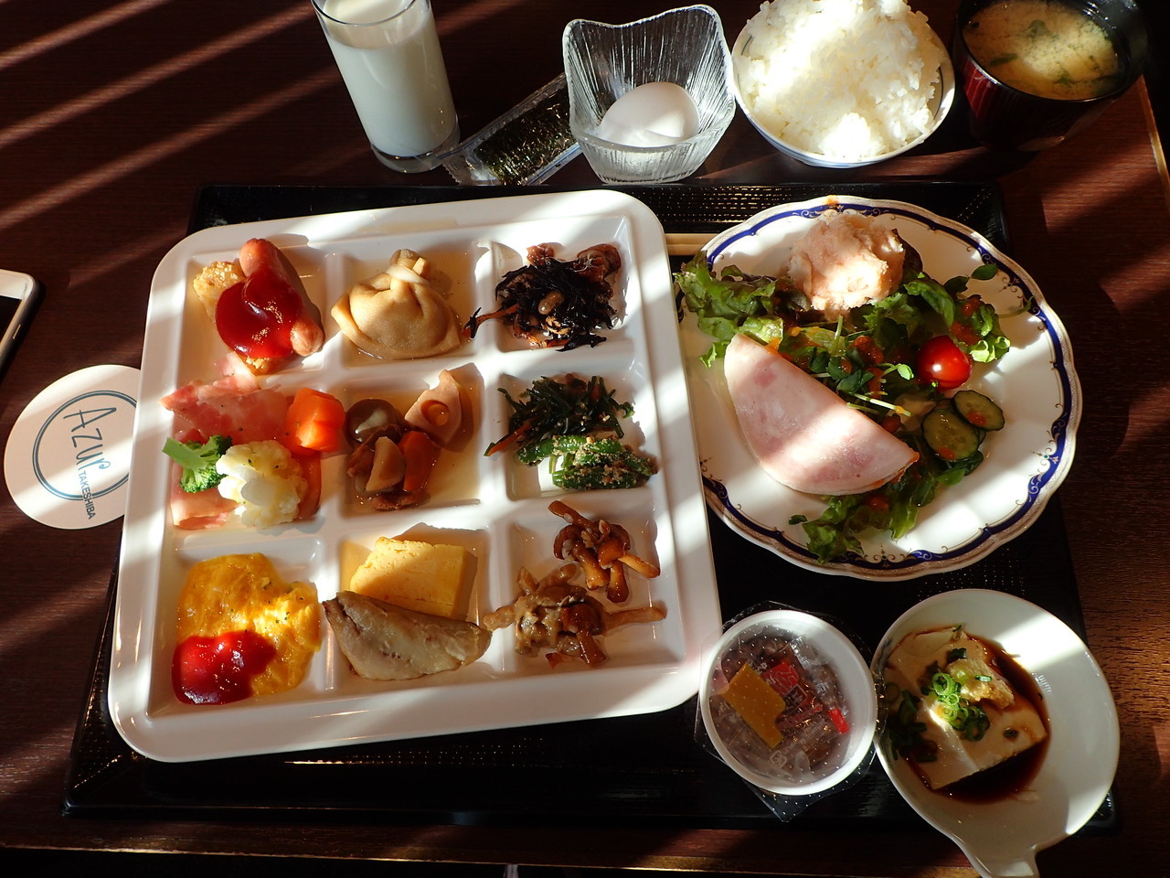 朝食ビュッフェ