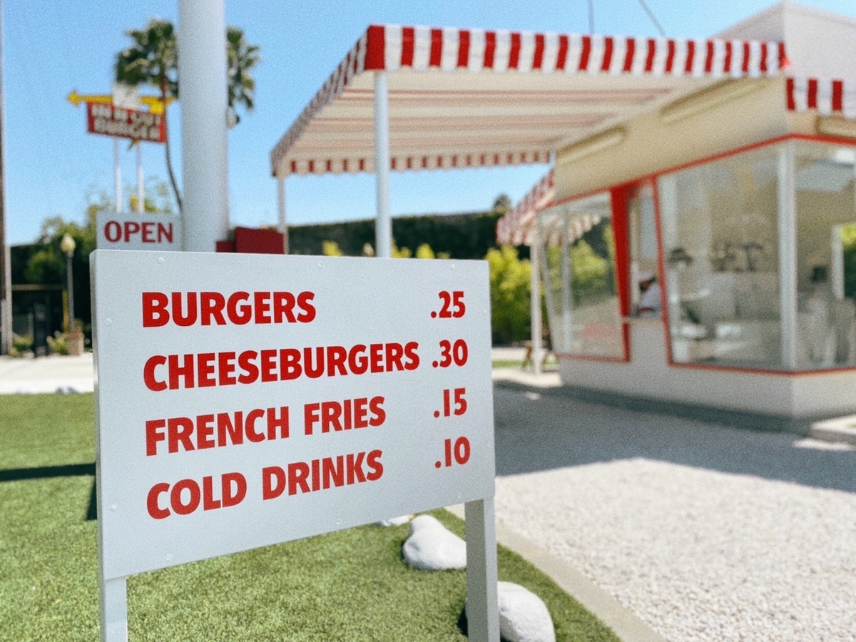 IN-N-OUT BURGER ストリングライト　クリスマス　カリフォルニア IN-N-OUT BURGER ストリングライト クリスマス カリフォルニア IN-N