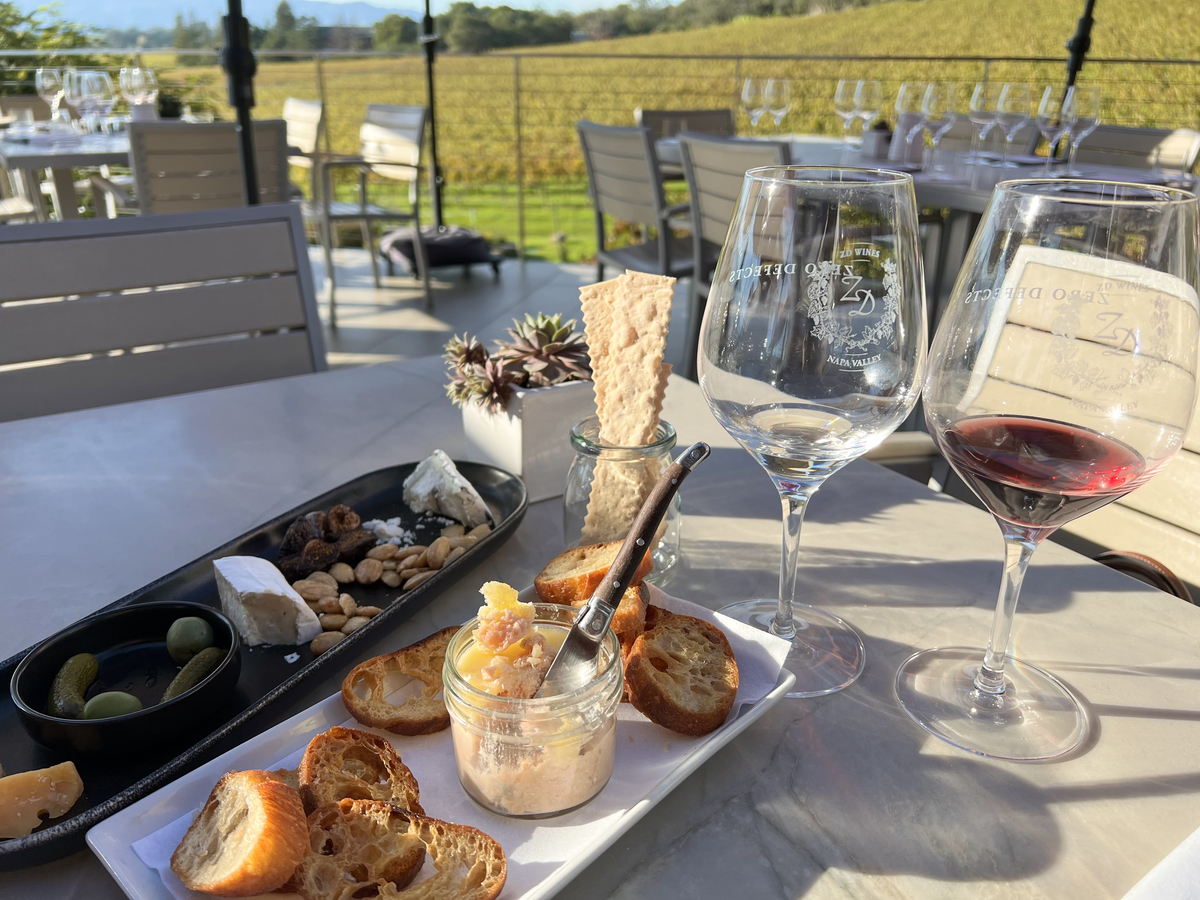 abstract 2012 Napa Valley 赤ワイン Y by YOSHIKI | Napa Valley Cabernet Sauvignon 2011