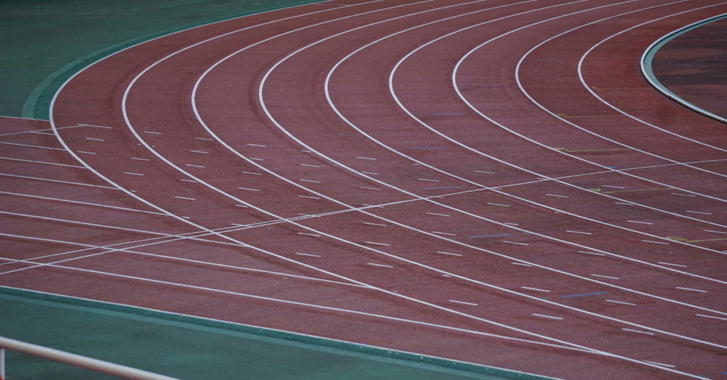 陸上競技場 トラックのレーンの幅は うさりく先生の陸上教室
