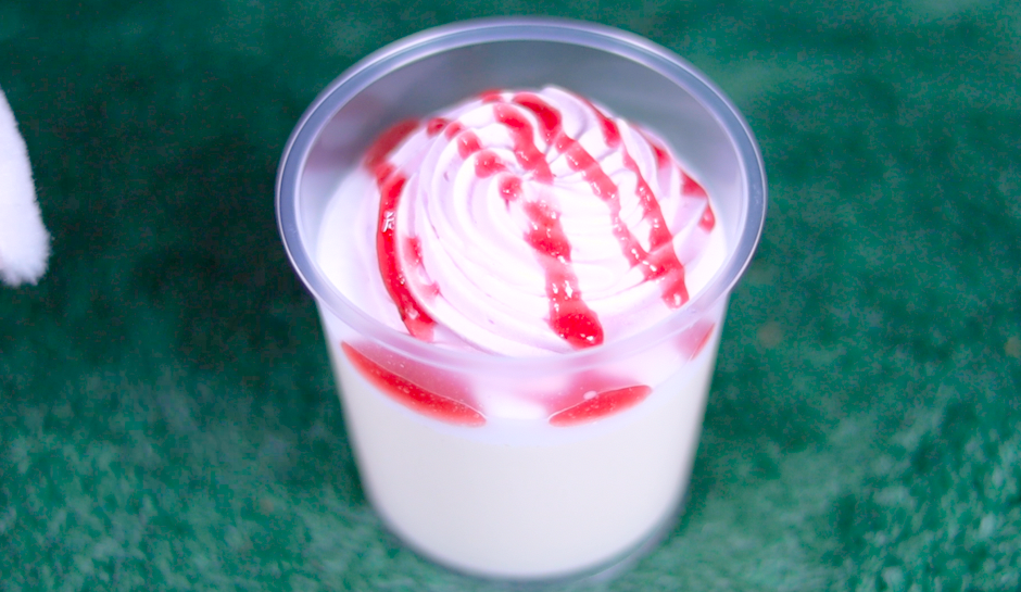 苺ホイップのミルクプリン セブン セブンイレブン コンビニ スイーツ