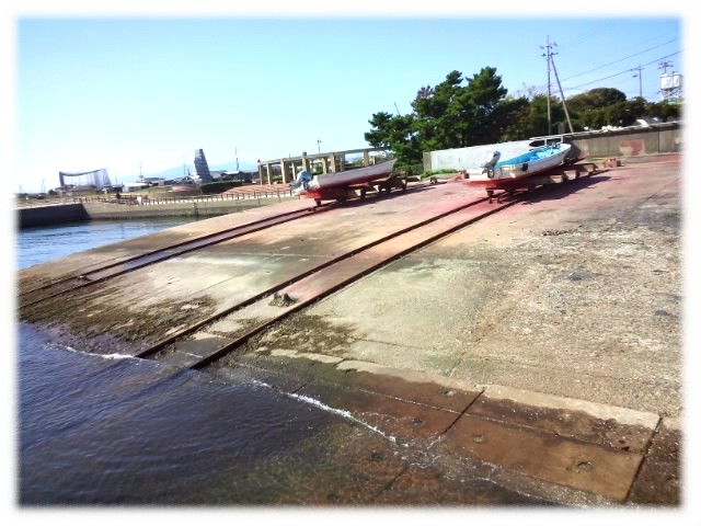 f:id:usaurara:20161102173812j:image:h300 f:id:usaurara:20161102173812j:image:h300