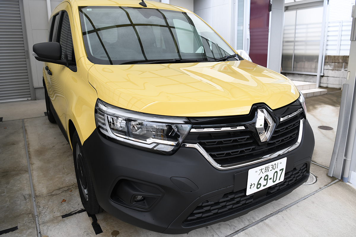 カングー KF型で車中泊に挑戦！ カーテンいらずプライバシー