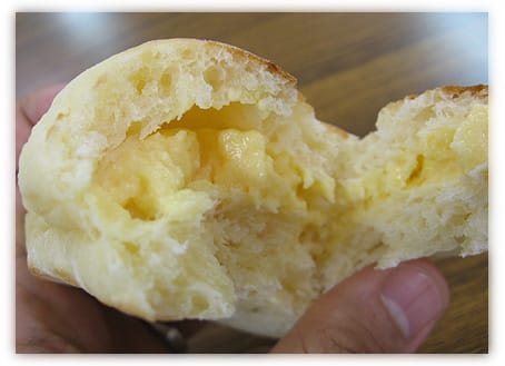 クリームパン