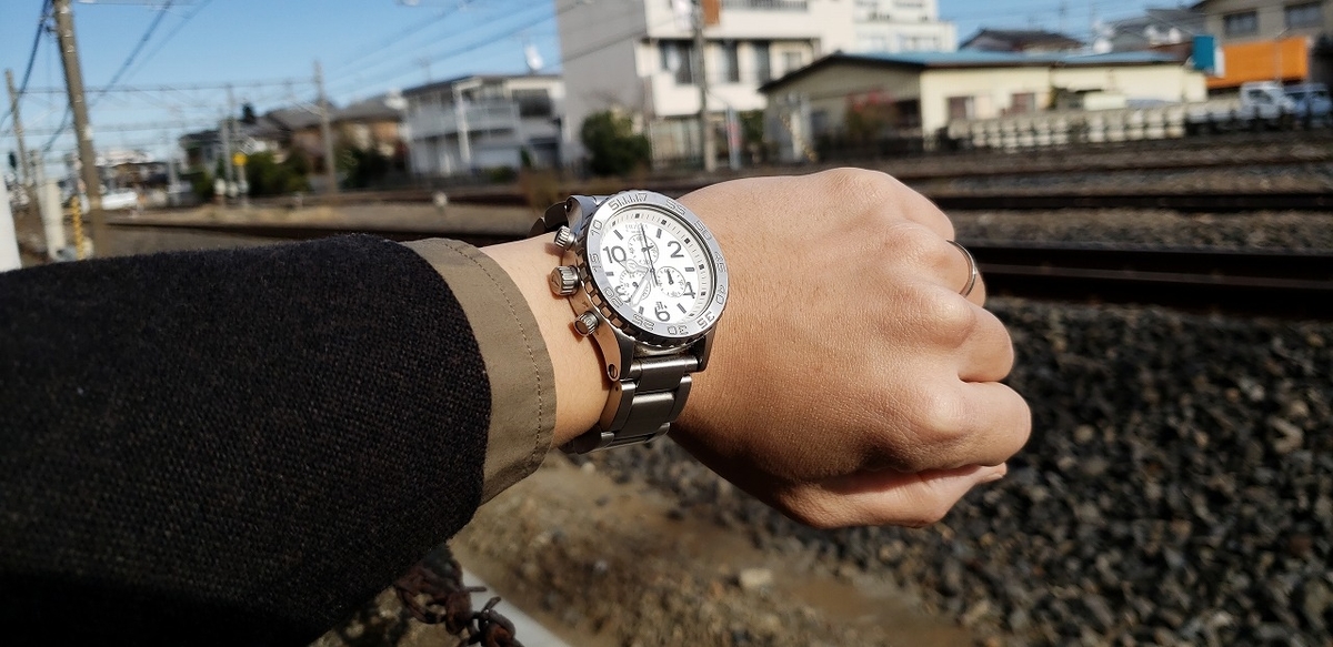 お気に入りの時計紹介】NIXIONの腕時計（クロノグラフ）の評価はいかに 