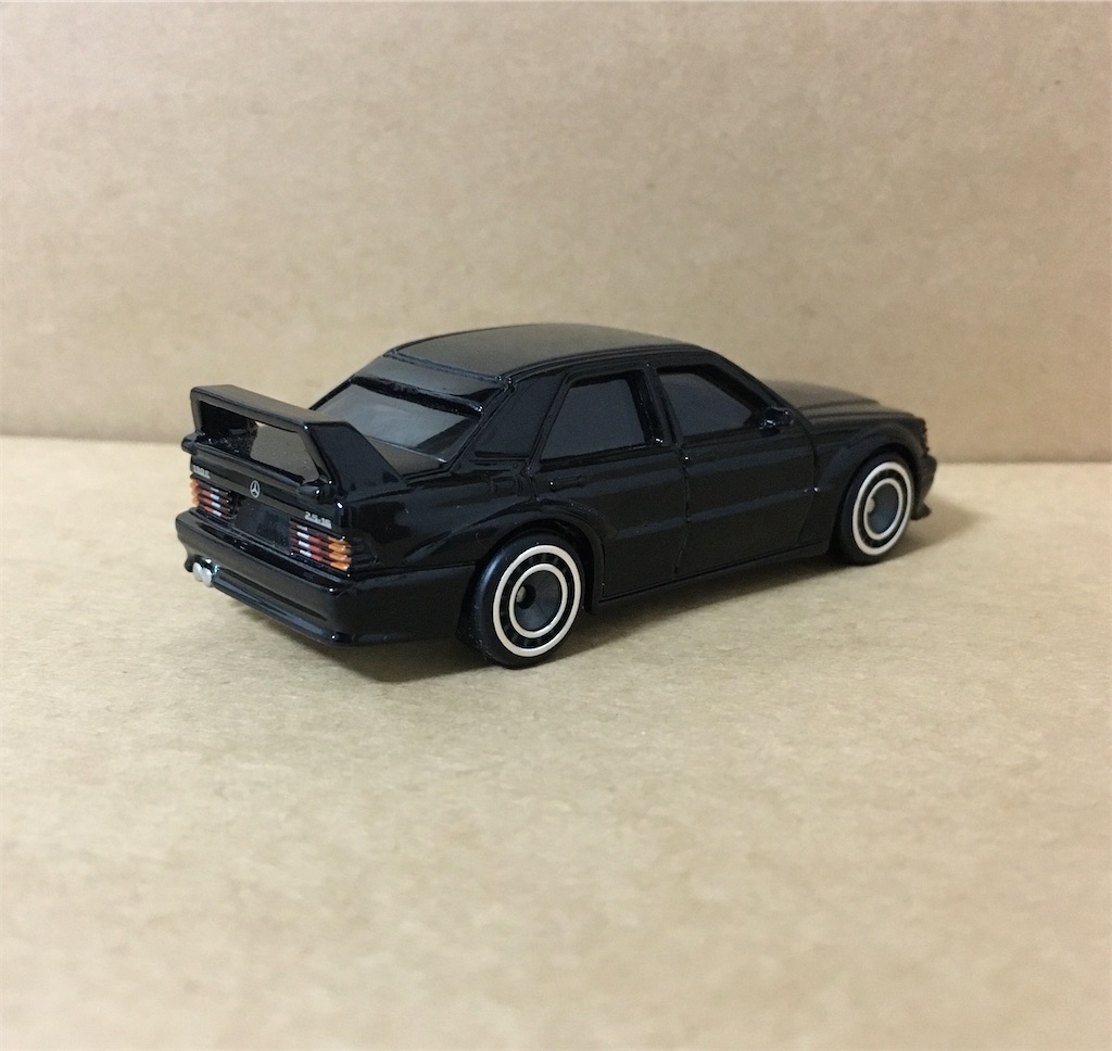 ホットウィール モダンクラシックス メルセデスベンツ 190E 2.5-16 EVO