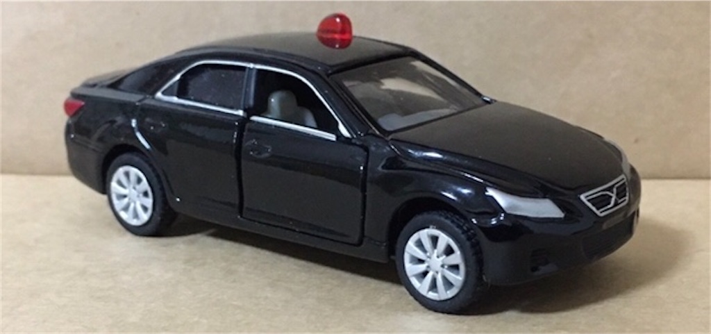 【トミカリミテッド】トヨタ クラウン パトカー　マークX覆面パトカー　川崎H2R トミカリミテッド】トヨタ クラウン パトカー マークX覆面パトカー