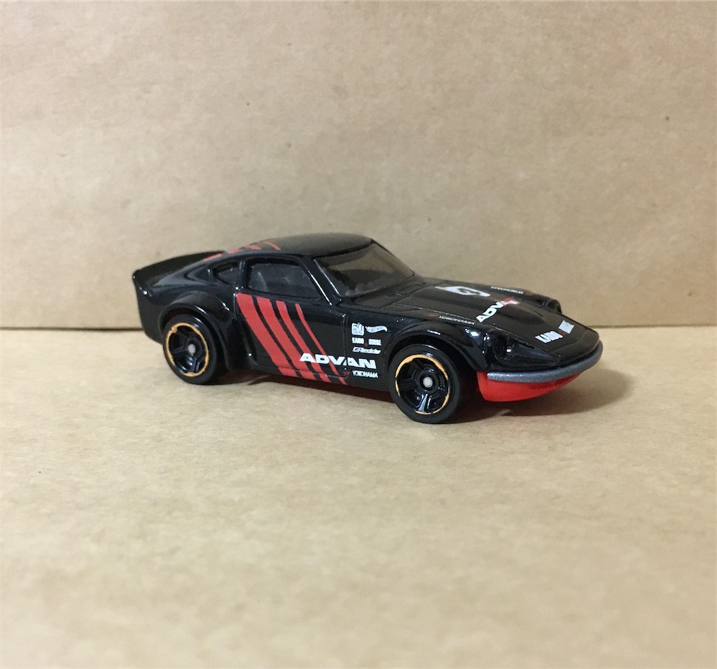 Hot Wheels NISSAN FAIRLADY Z ADVAN - usunonooのブログ@トミカ倉庫