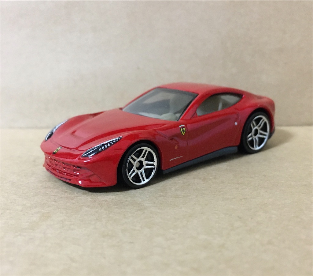 Hot Wheels Ferrari F12 berlinetta - usunonooのブログ@トミカ倉庫
