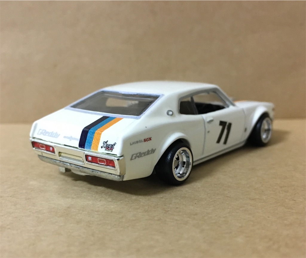 トミカ NISSAN LAUREL 2000 SGX Hot Wheels NISSAN LAUREL 2000 SGX CAR CULTURE TEAM TRANSPORT