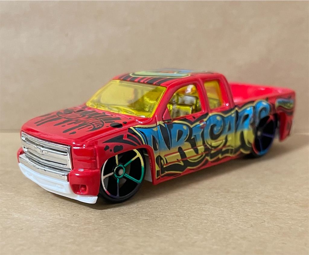 HOT WHEELS 2016 ART CAR CHEVY SHILVERADO - usunonooのブログ@トミカ倉庫