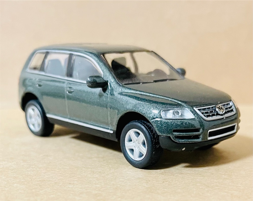 KYOSYO 1/64 VW Touareg Volkswagen MiniCar Collection - usunonooの