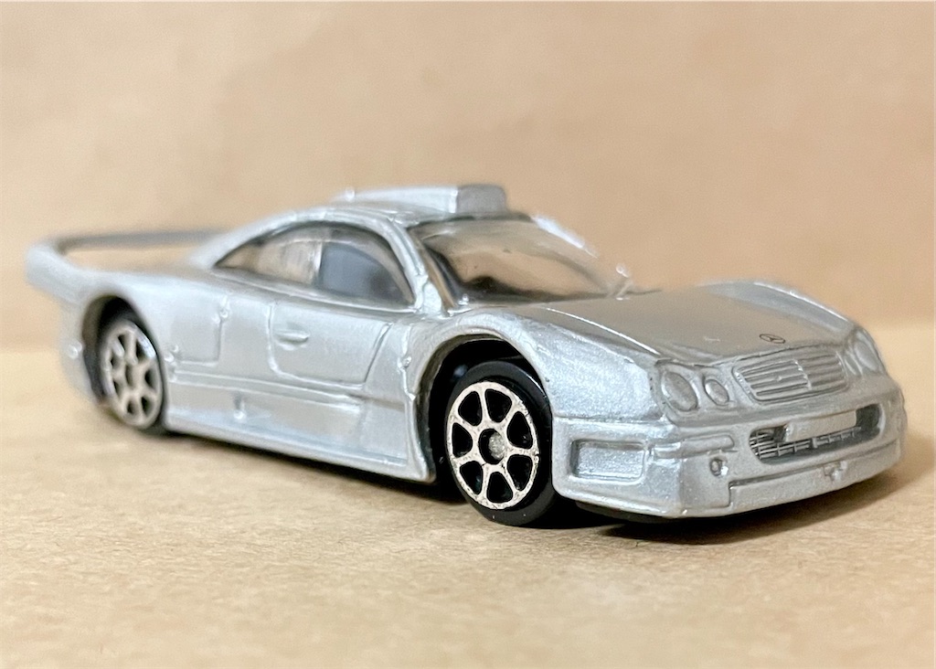Maisto 1/64 Mercedes CLK-GTR Street Version - usunonooの