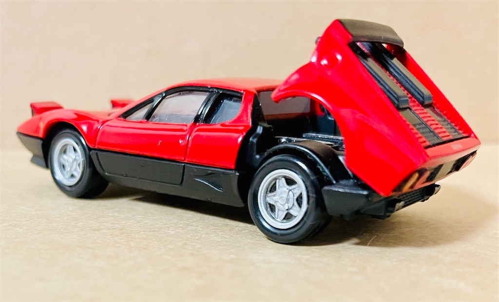 TOMICA PREMIUM Ferrari 512BB - usunonooのブログ@トミカ倉庫