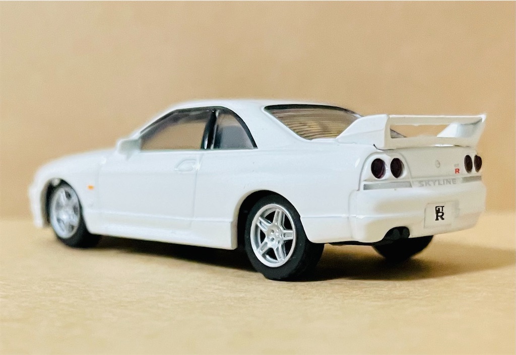 YODEL 1/72 REAL X NISSAN SKYLINE GT-R（E-BCNR33） SKYLINE