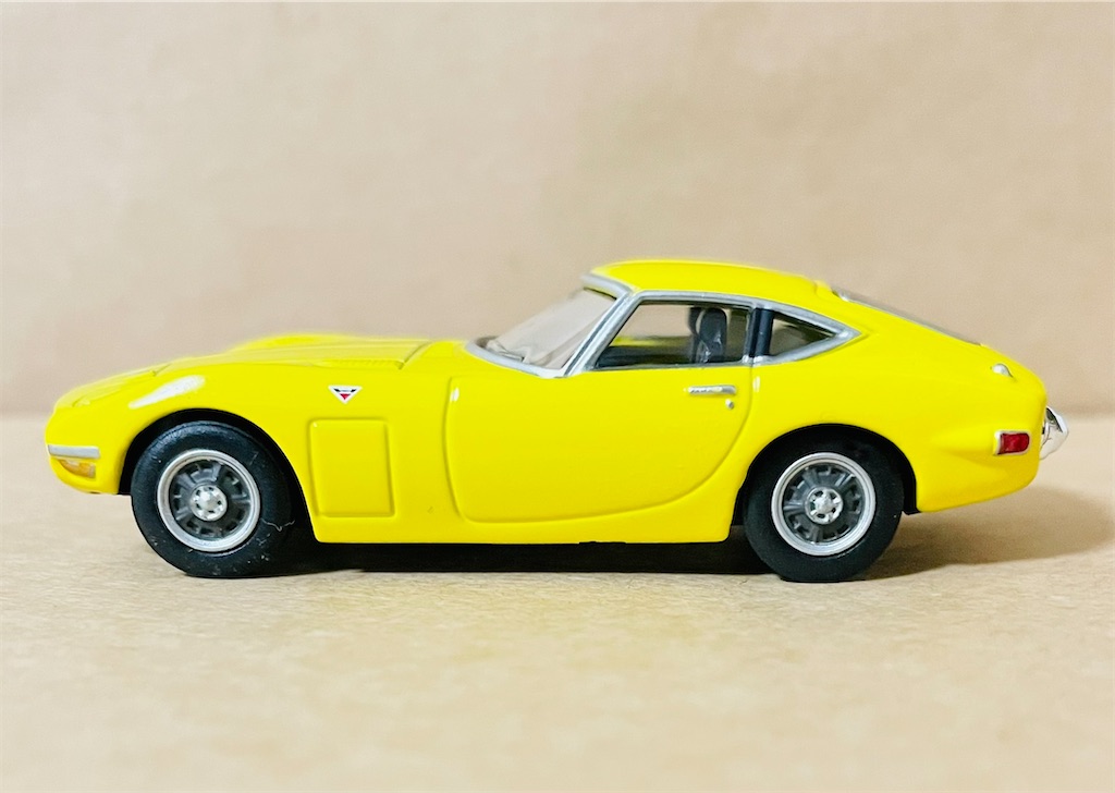 KONAMI 1/64 TOYOTA 2000GT（MF10）1969 コナミ 絶版名車