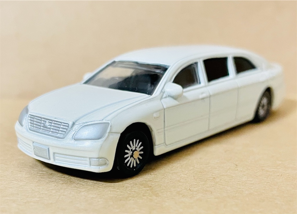TOYOTA CROWN LIMOUSINE サントリーBOSS 憧れの高級車 リムジン